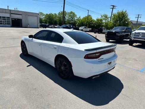 Used 2021 Dodge Charger SXT w/ Blacktop Package AWD/4WD image 19