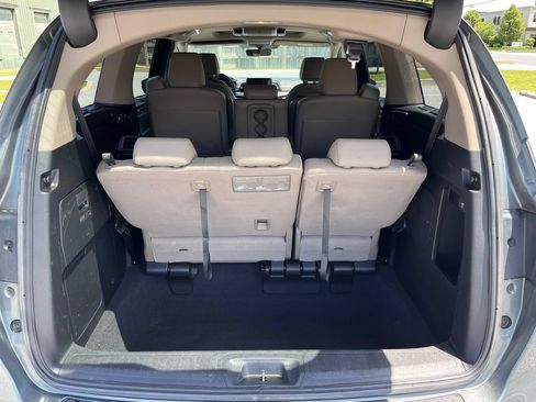Used 2018 Honda Odyssey Elite image 11