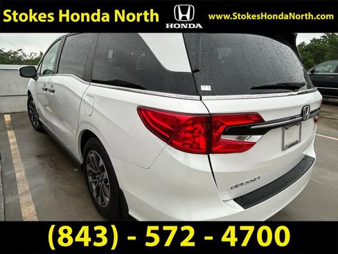 Certified 2024 Honda Odyssey EX-L image 3