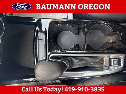 Used 2025 Chevrolet Trax LT FWD image 23