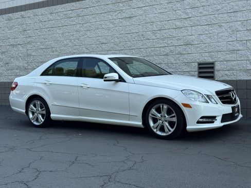 Used 2013 Mercedes-Benz E 350 Sedan image 4