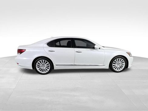 Used 2014 Lexus LS 460 AWD w/ Comfort Package image 22