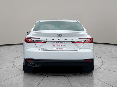 Certified 2025 Toyota Camry SE FWD image 5