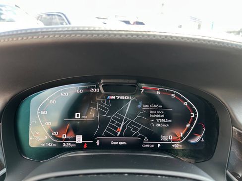 Used 2020 BMW M760i xDrive AWD/4WD image 32