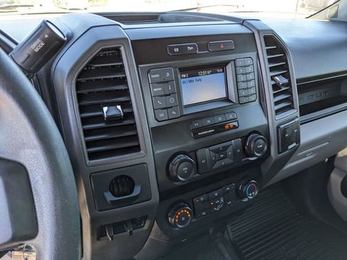 Used 2022 Ford F450 XL w/ Power Equipment Group image 18