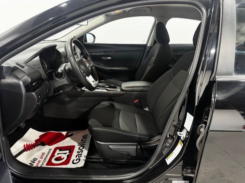 Used 2025 Nissan Sentra SV FWD image 15