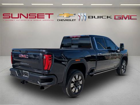 Certified 2024 GMC Sierra 2500 Denali w/ Denali Reserve Package image 4