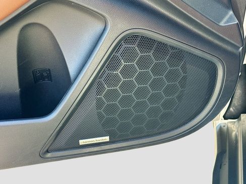 Used 2025 Subaru Outback Touring w/ Tech Package 3 AWD/4WD image 17