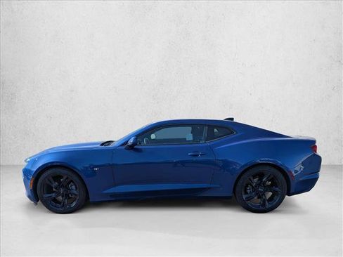 Used 2023 Chevrolet Camaro LT RWD image 9