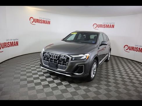 Used 2025 Audi Q7 3.0T Premium Plus AWD/4WD image 2