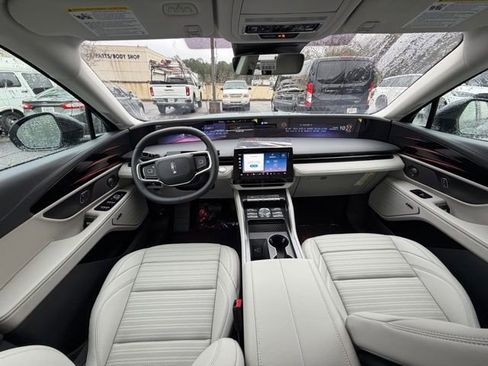 New 2026 Lincoln Nautilus Reserve w/ Jet Appearance Package image 11