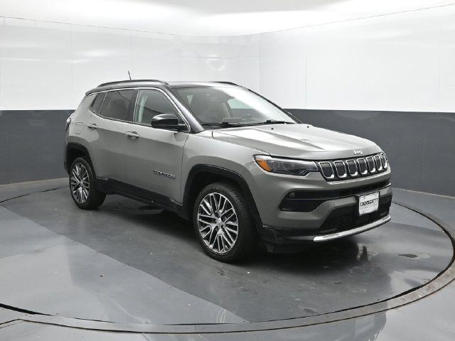 Used 2022 Jeep Compass Limited w/ Elite Group AWD/4WD image 26