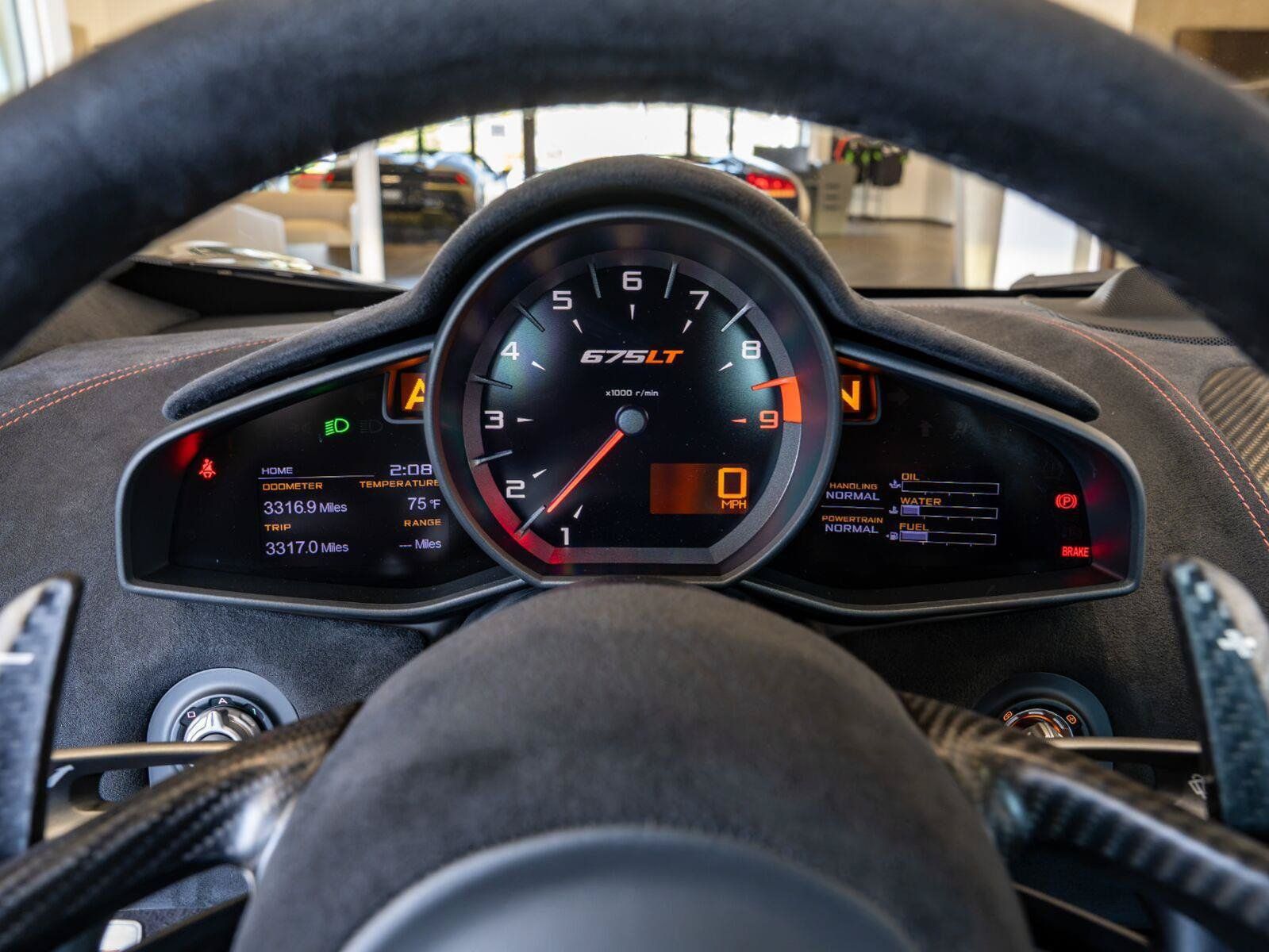 Used 2016 McLaren 675LT Coupe RWD image 68