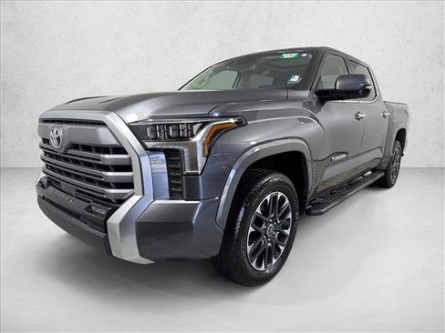 Used 2024 Toyota Tundra Limited AWD/4WD image 8