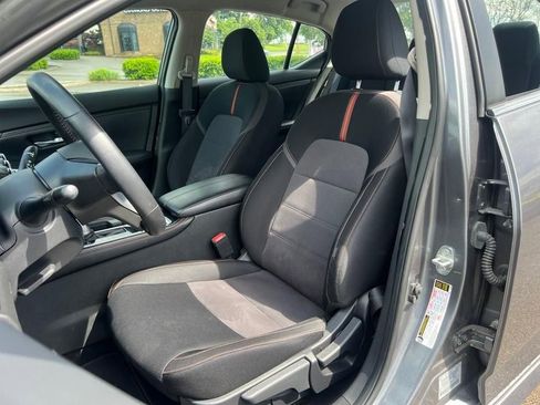 Used 2021 Nissan Sentra SR image 18