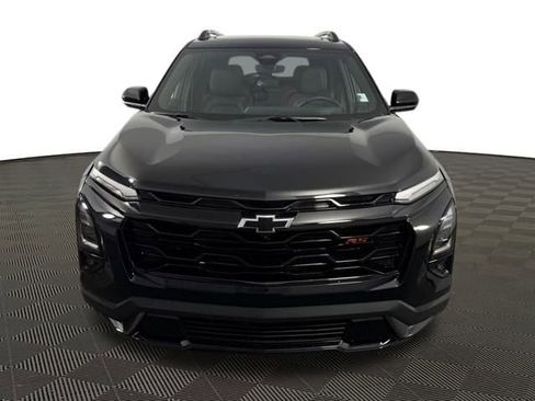 Used 2025 Chevrolet Equinox RS w/ Safety and Technology Package image 2