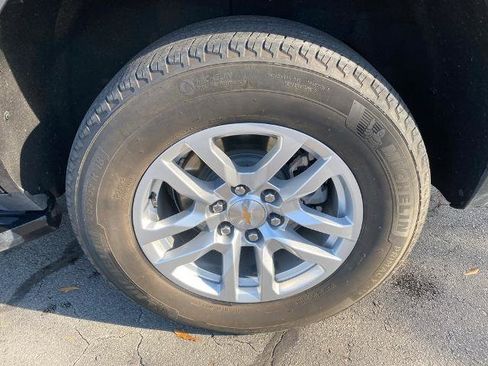 Used 2024 Chevrolet Tahoe LT image 31