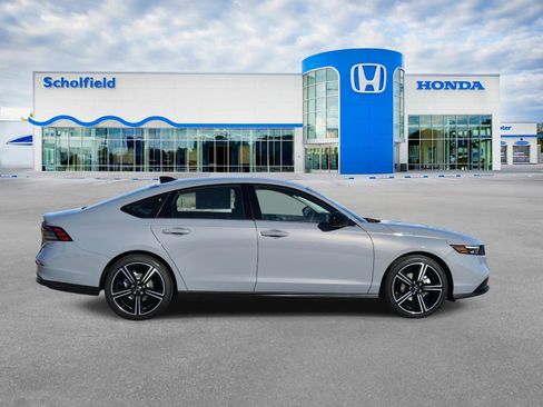 New 2026 Honda Accord SE image 2