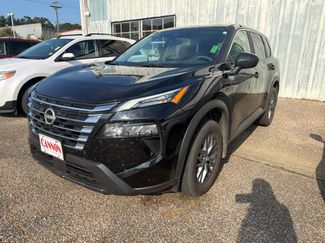 Used 2026 Nissan Rogue S FWD video 1