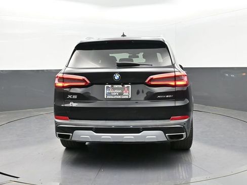 Used 2019 BMW X5 xDrive50i w/ Executive Package image 23