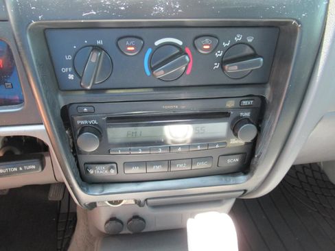 Used 2004 Toyota Tacoma PreRunner RWD image 27