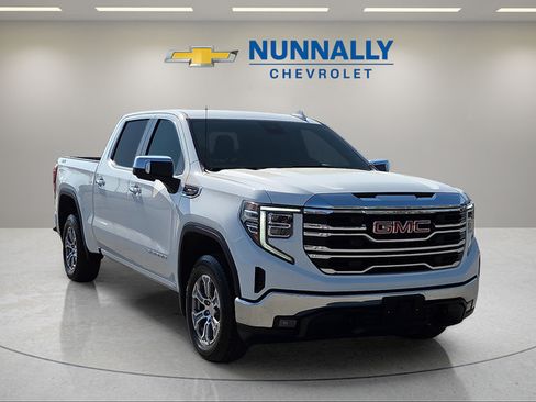 Certified 2024 GMC Sierra 1500 SLT AWD/4WD image 7