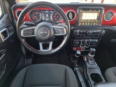 Used 2021 Jeep Gladiator Rubicon AWD/4WD image 27