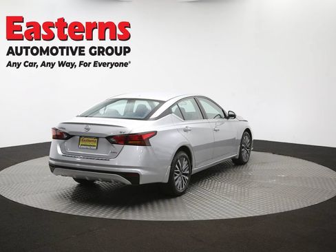 Used 2023 Nissan Altima 2.5 SV AWD/4WD image 39