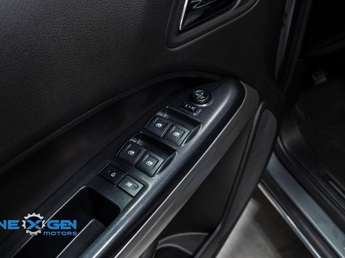 Used 2021 Chevrolet Colorado LT w/ Safety Package image 12