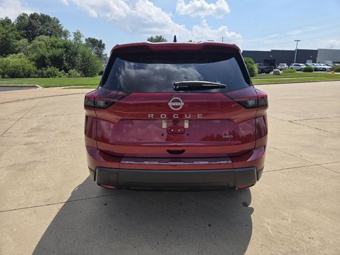 New 2026 Nissan Rogue SV w/ Cold Weather Package AWD/4WD image 8