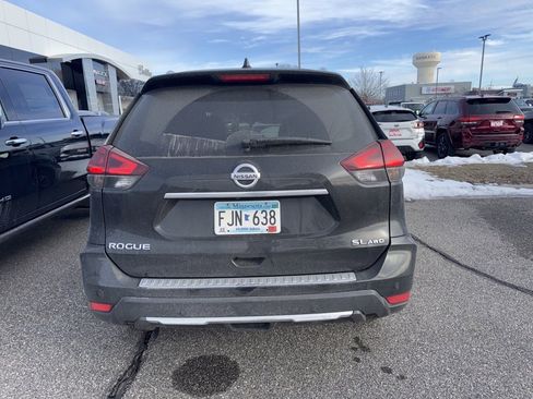 Used 2020 Nissan Rogue SL w/ Premium Package image 3