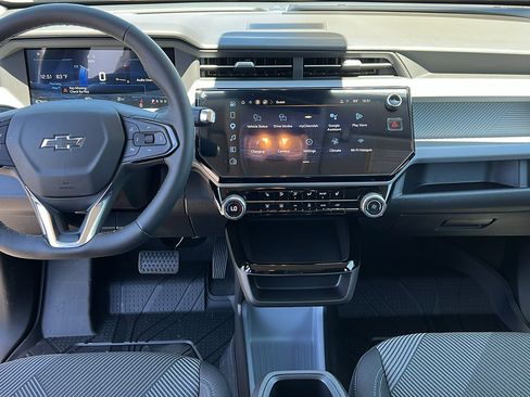 New 2027 Chevrolet Bolt LT w/ Comfort Package FWD image 15