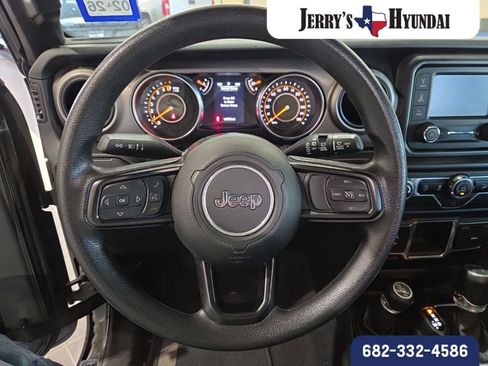 Used 2020 Jeep Wrangler Sport image 14