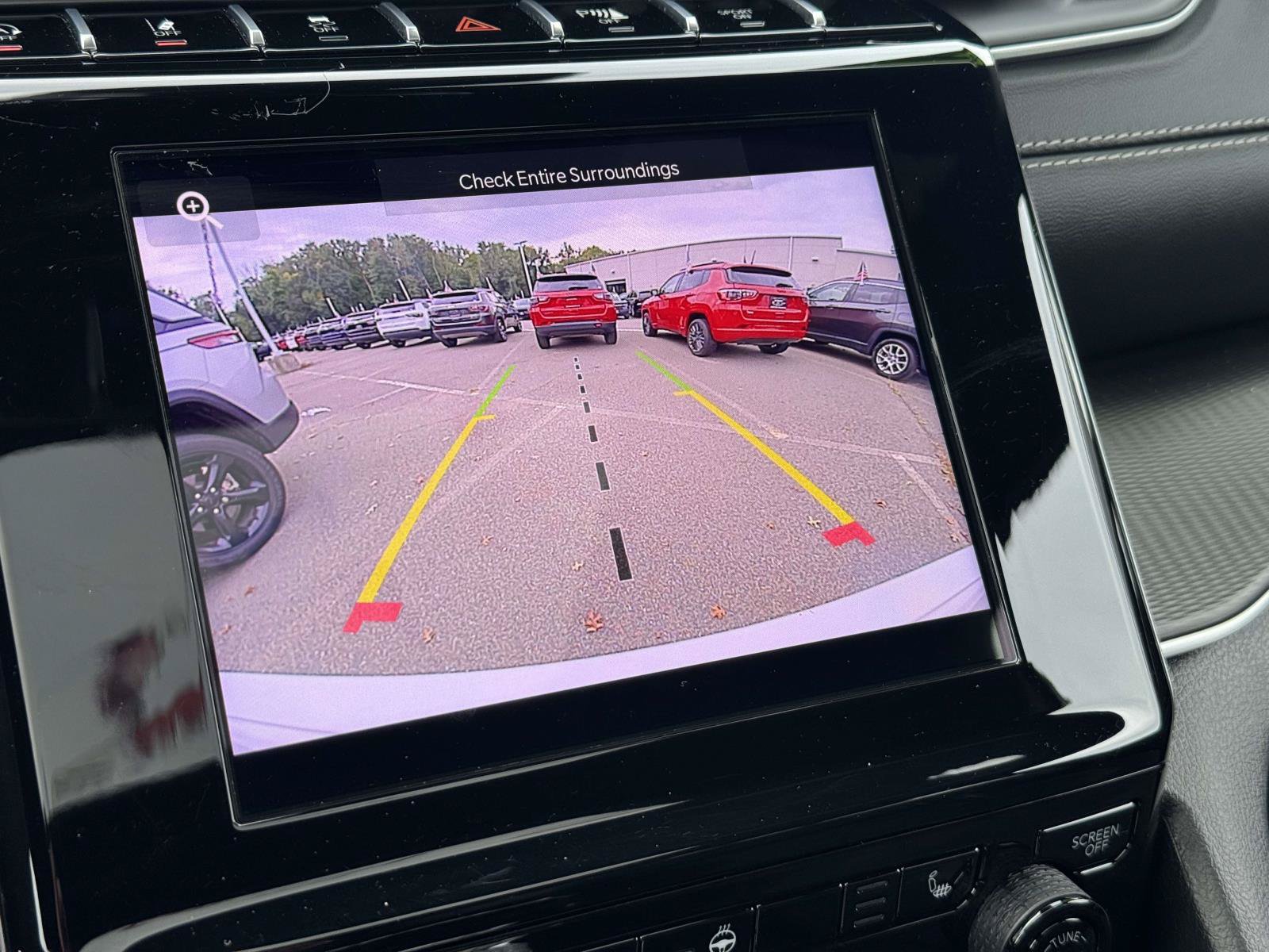 Used 2025 Jeep Grand Cherokee Altitude AWD/4WD image 16