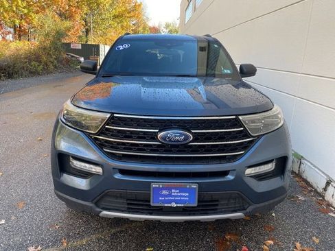 Certified 2020 Ford Explorer XLT w/ Equipment Group 202A image 3