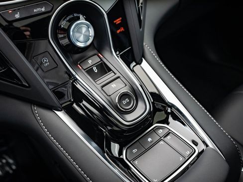 Certified 2025 Acura RDX SH-AWD image 23