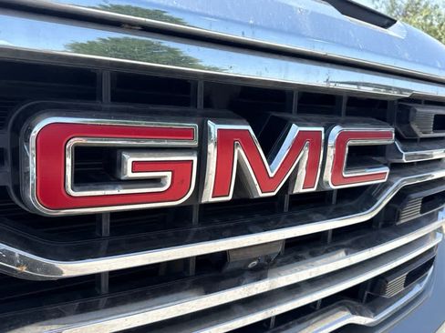 Used 2024 GMC Sierra 1500 SLT w/ SLT Convenience Package AWD/4WD image 2