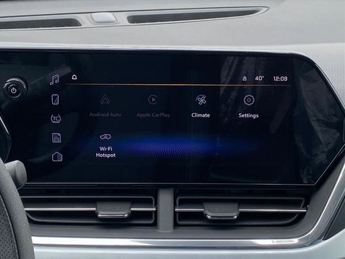 New 2026 Chevrolet Trax LT image 10