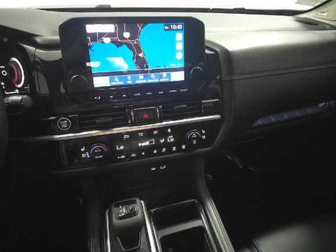 Used 2024 Nissan Pathfinder Platinum w/ Cargo Package AWD/4WD image 12