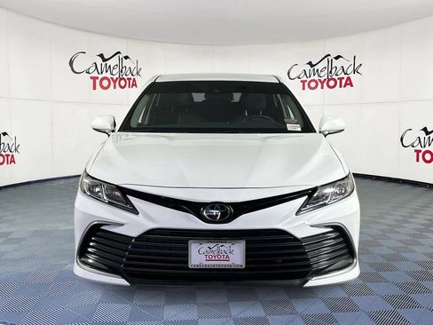 Used 2024 Toyota Camry LE image 3