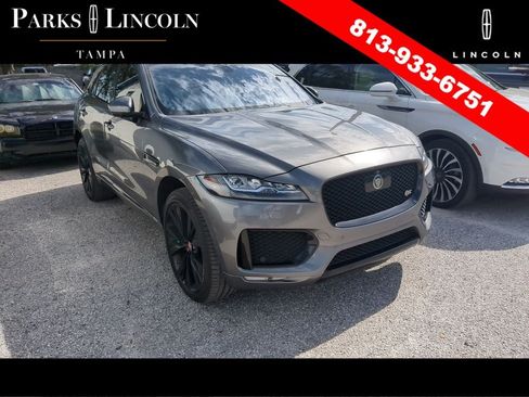 Used 2017 Jaguar F-PACE S AWD/4WD image 2