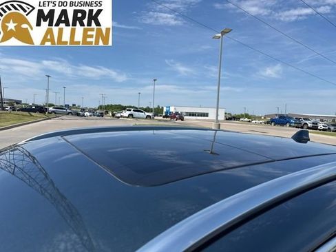 Used 2019 Lincoln MKC Reserve w/ MKC Technology Package FWD image 6