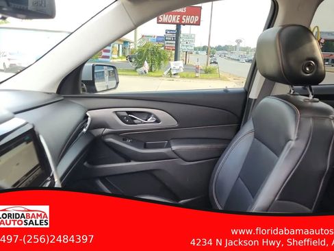 Used 2018 Chevrolet Traverse LT FWD image 23