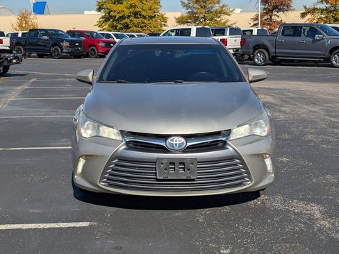 Used 2015 Toyota Camry XLE image 6