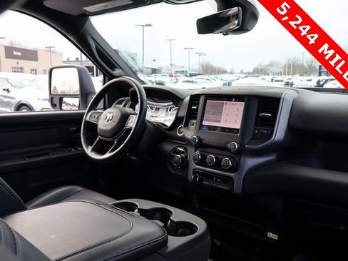 Used 2024 RAM 2500 Tradesman w/ Chrome Appearance Group image 22