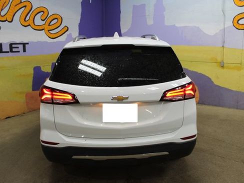 Used 2023 Chevrolet Equinox Premier AWD/4WD image 7