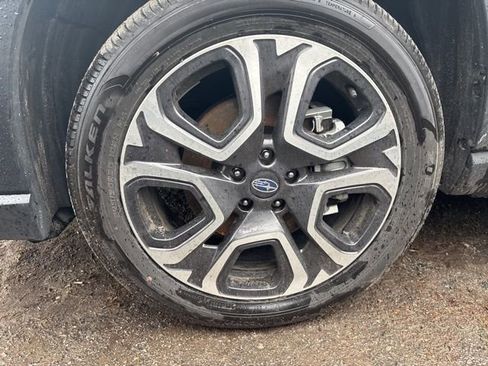 Used 2025 Subaru Ascent Limited image 3