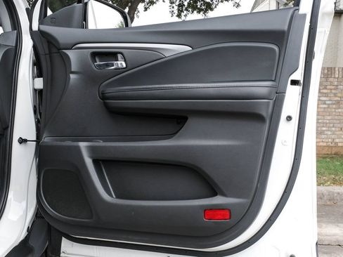 Used 2019 Honda Pilot EX-L image 57