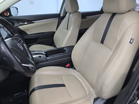 Used 2017 Honda Civic Touring image 14
