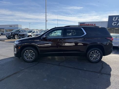 Used 2022 Chevrolet Traverse LT image 4